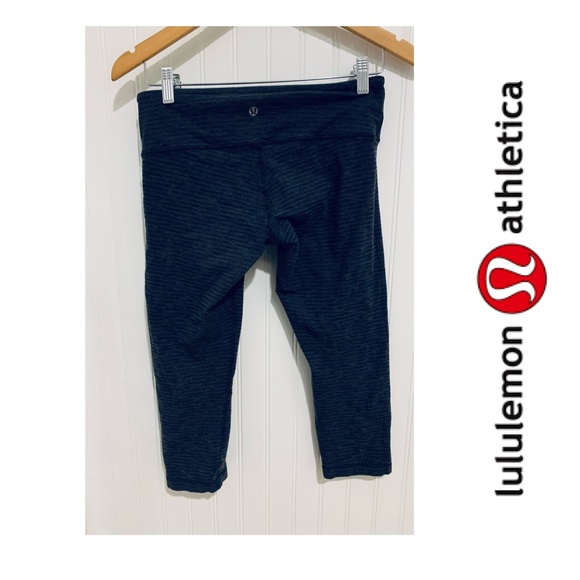 Lululemon black textured crop wunder under Pants 6 - Picture 2 of 4